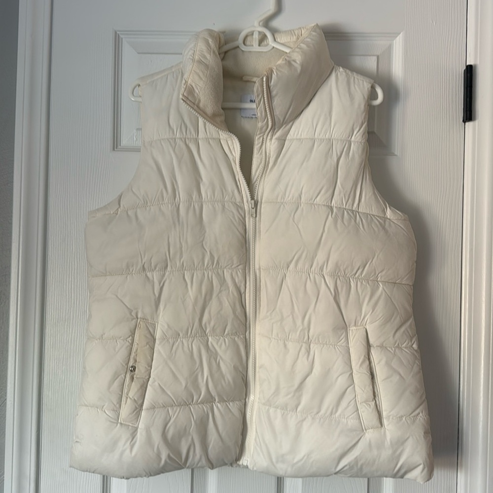 Women's Cream Old Navy Puffer Vest L